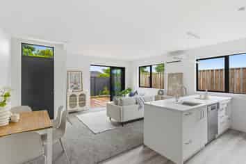 1/19 Clark Street, Levin