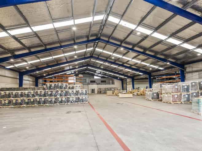 CBRE | Modern Industrial Facility with Dual Access