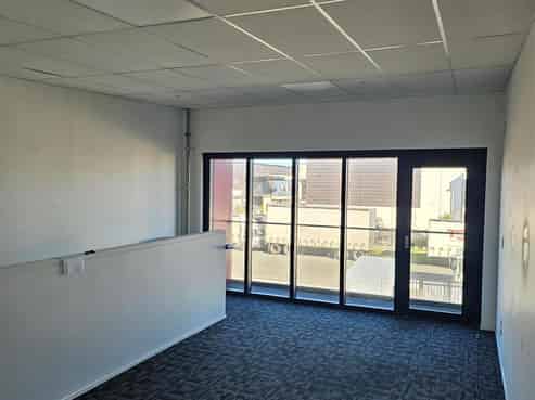 CBRE | High-Profile Modern Industrial Unit