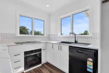 110 Brecon Road, Stratford