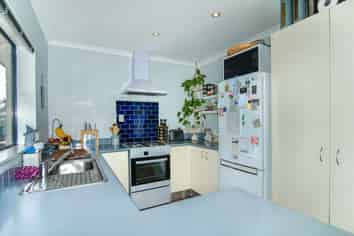 11 Stout Street, Westport