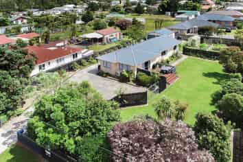 11 Stout Street, Westport