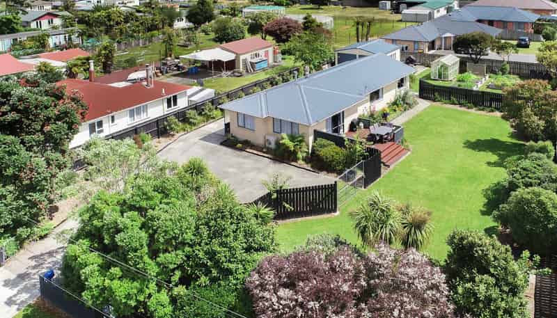 11 Stout Street, Westport