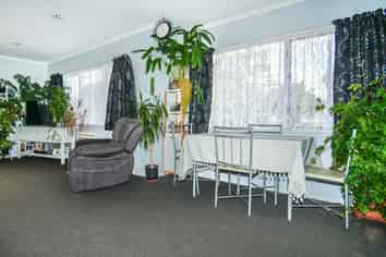 11 Stout Street, Westport