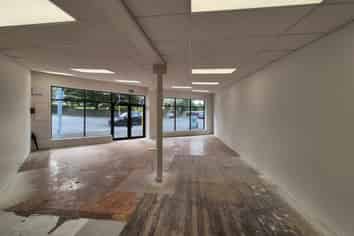 93 sqm | Refurbished | Prime Street-Front Location