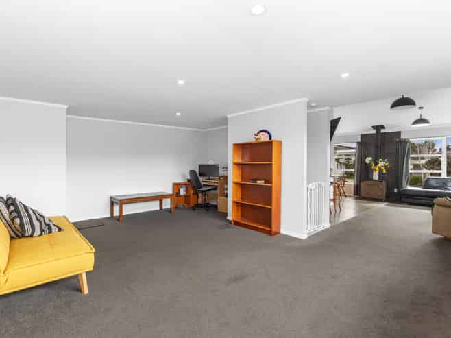 21 Manapouri Street, Tikipunga