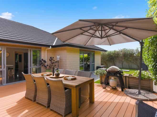 8 Otupoa Way, Paraparaumu