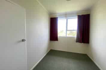 6/22C West Coast Road, Glen Eden