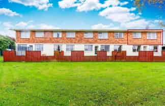 6/22C West Coast Road, Glen Eden