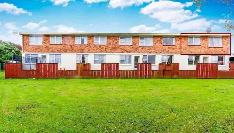 6/22C West Coast Road, Glen Eden