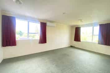 6/22C West Coast Road, Glen Eden