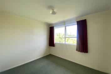 6/22C West Coast Road, Glen Eden