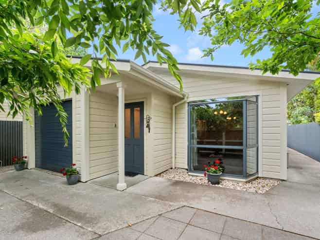 7 McMaster Street, Greytown