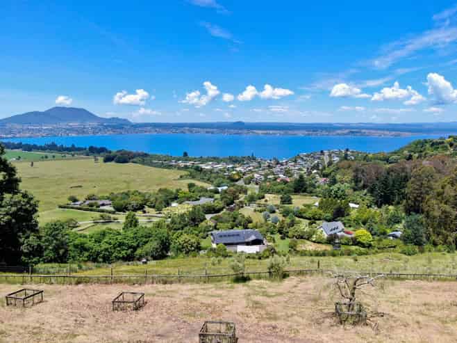 65 Te Moenga Park, Acacia Bay