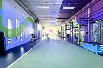 Chic Showroom with Roller Door | 263m2 | Kingsland