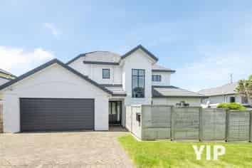 5 Bennett Grove, Newlands