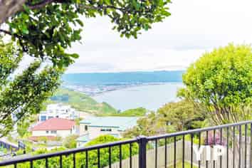 5 Bennett Grove, Newlands