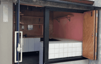 Compact Retail or Storage Space in Osborne Lane