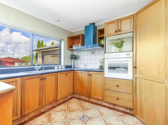 4 Keswick Crescent, Huntington