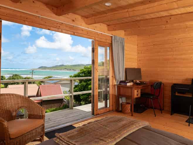 141 Riria Kereopa Memorial Drive, Raglan