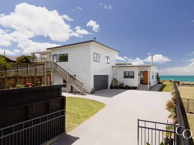 103 Pukehina Parade, Pukehina