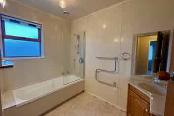 123B Fairy Springs Road, Fairy Springs