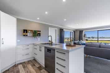 193 Orepuki Riverton Highway, Riverton