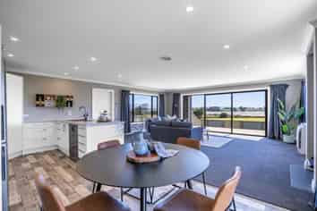 193 Orepuki Riverton Highway, Riverton