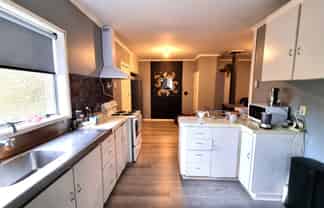 Best Of Both Worlds!