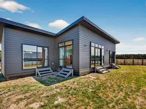 414 Main North Road, Bay View