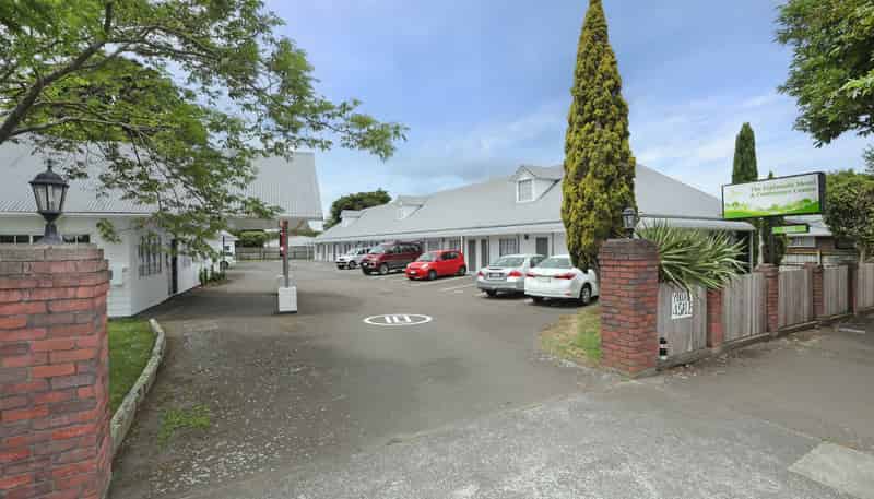 305/307 Fitzherbert Avenue, West End