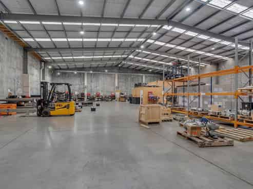 Modern, Quality Well Situated Industrial