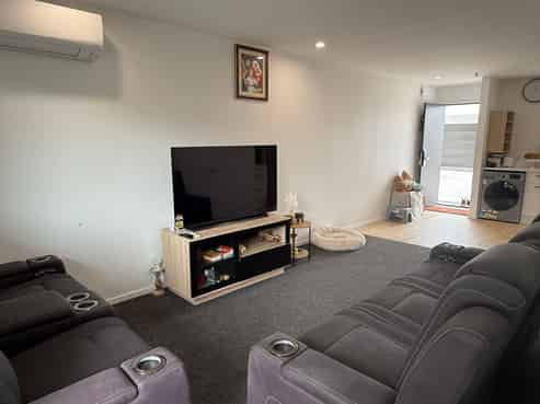 3/304 Waterloo Road, Hornby