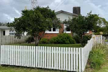 40 Clayton Avenue, Otara