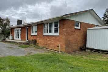 40 Clayton Avenue, Otara