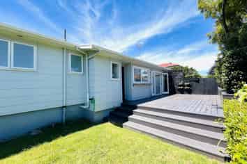 17A Jason Avenue, Sandringham