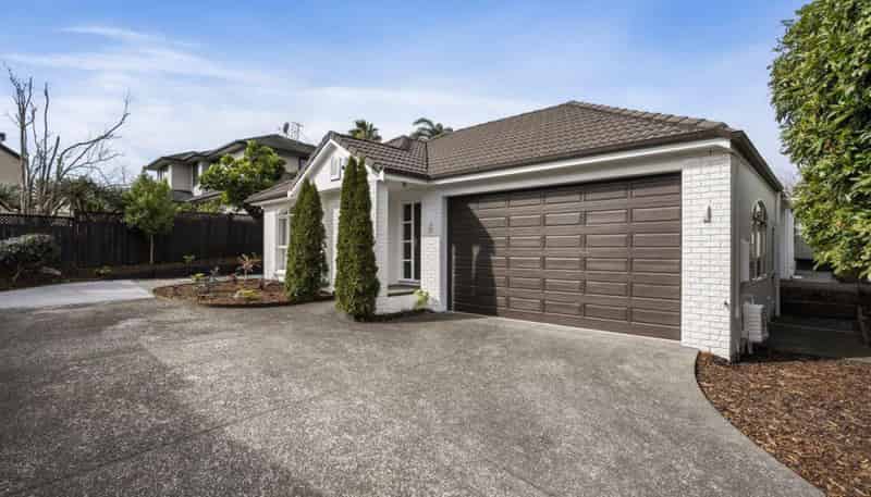 9 Hoani Glade, Saint Johns