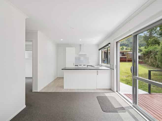 A/10 Bay Grove , Pukehangi