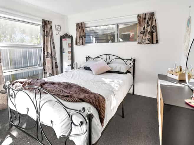 A/10 Bay Grove , Pukehangi