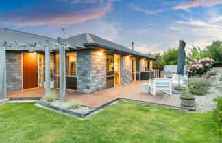 18 Lancaster Lane, Waldronville