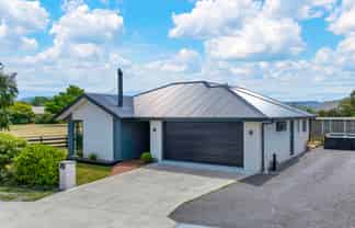 33 Seadown Crescent, Amberley
