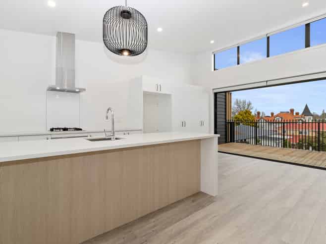 4/7 Wellington Street, Hamilton East