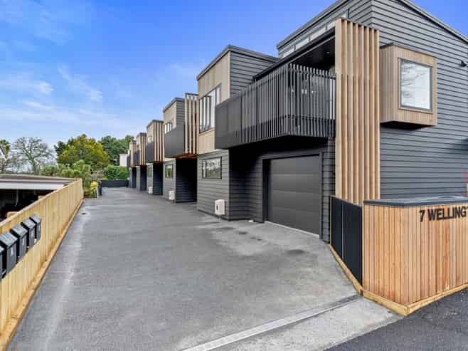 4/7 Wellington Street, Hamilton East