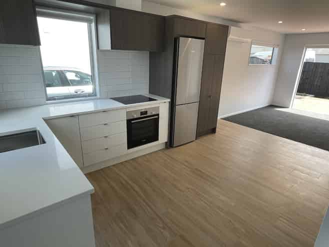 2/111 Osborne Street, Waltham