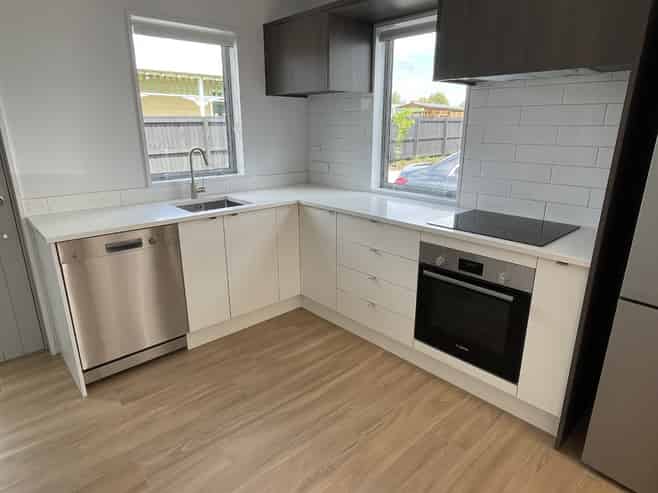 2/111 Osborne Street, Waltham