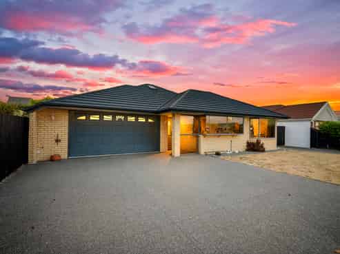 57 Queenspark Drive, Parklands