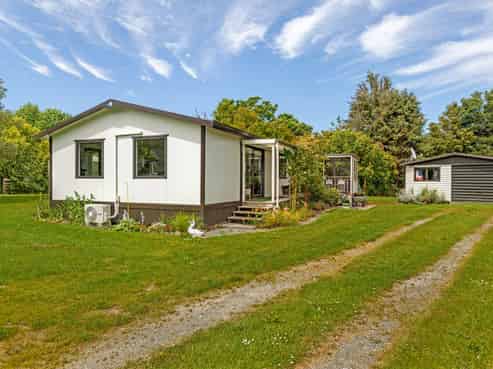 11 Motu Road, Matawai