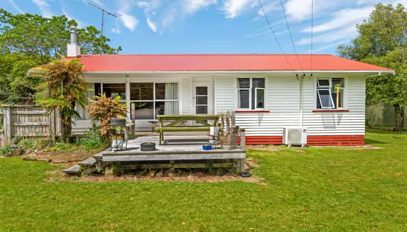 9 and 11 Motu Road, Matawai