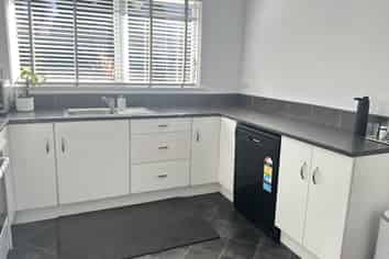 16 Clyde Carr Crescent, Timaru Central