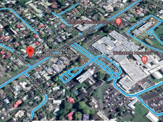 For Lease- Prime corner on Lincoln Rd.